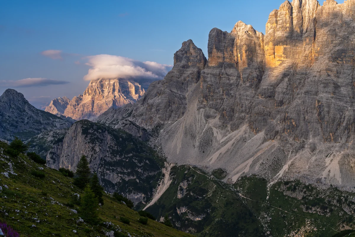 Last light, sunlit mountains photographed by Namkai Fairfield